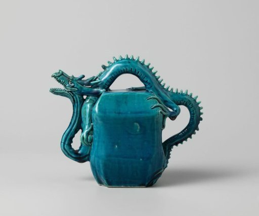 Square wine ewer with coiling dragon as spout and handle