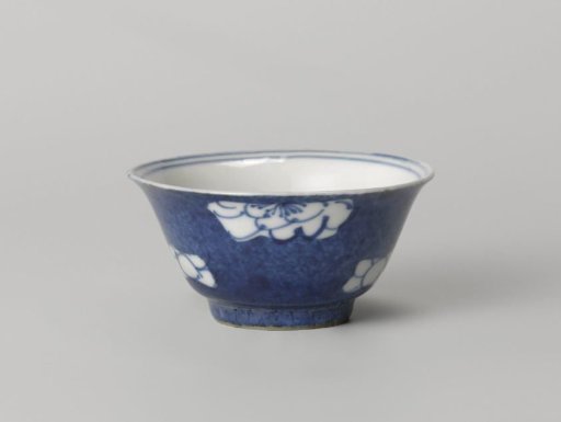 Bell-shaped cup with powder blue and flower heads in reserve