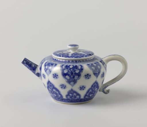 Teapot lappet motif and blossoms
