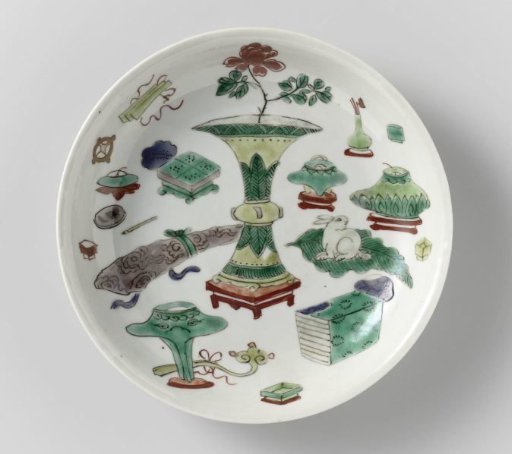 Saucer-dish with precious objects and antiquities