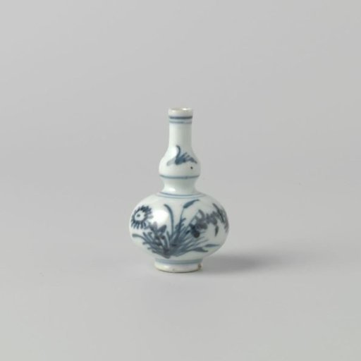 Miniature double gourd-shaped vase with flower sprays