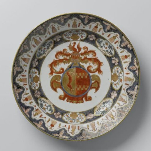 Dish with the arms of Van Buren and two ornamental borders