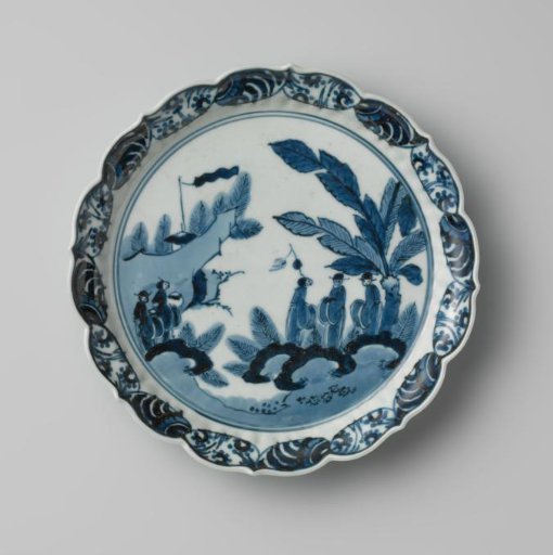 Saucer-dish with figures in a landscape with a pavilion and trees