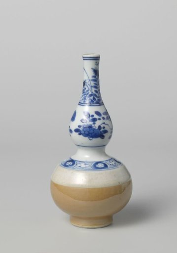 Bottle vase with light brown and flower sprays