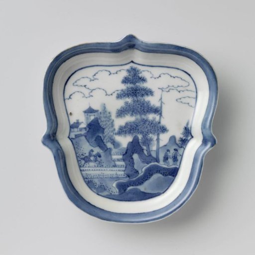 Saucer with figures in a landscape with trees, rocks and pavilions