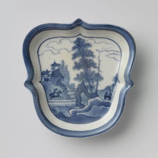 Saucer with figures in a landscape with trees, rocks and pavilions