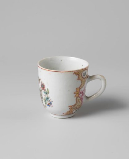 Cup with handle with a crowned, illegible monogram surrounded by two flower sprays