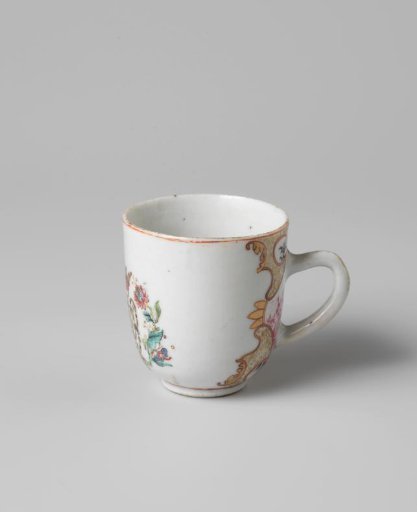 Cup with handle with a crowned, illegible monogram surrounded by two flower sprays