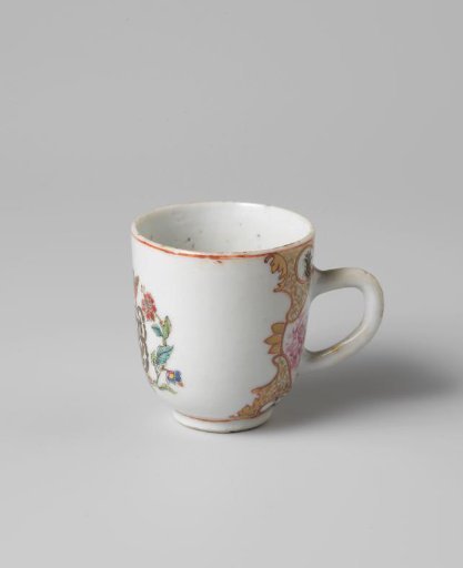 Cup with handle with a crowned, illegible monogram surrounded by two flower sprays
