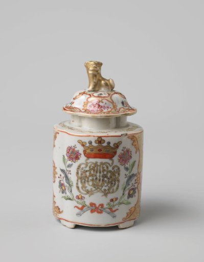 Tea caddy with a crowned, illegible monogram surrounded by two flower sprays