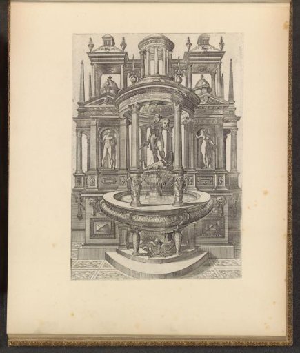 Round fountain with a statue of David