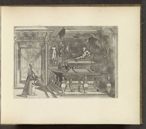 Fountain in the form of a tomb