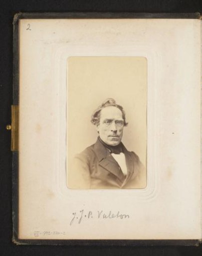 Portrait of Jozua Johannes Philippus Valeton, professor in the Faculty of Philosophy and Letters at the University of Groningen