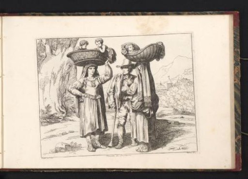 Two women and a man from Saracinesco
