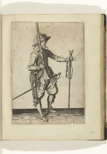 Soldier holding his musket upright with his right hand, holding the fork in his left hand to place it on his weapon (no. 4), ca. 1600