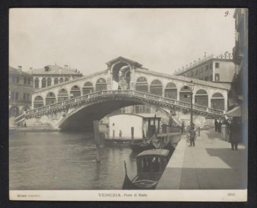 Rialto Bridge in Venice