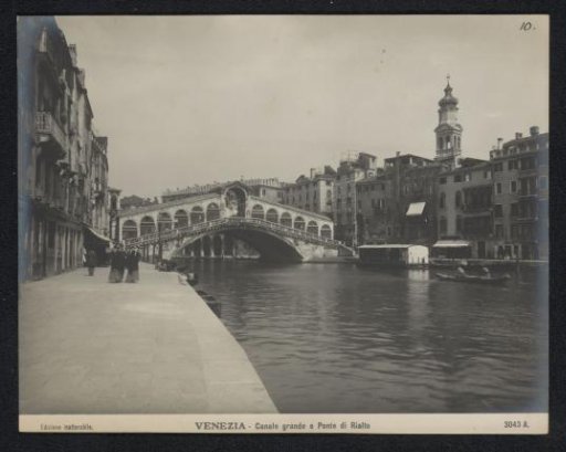 View of the Rialto Bridge in Venice