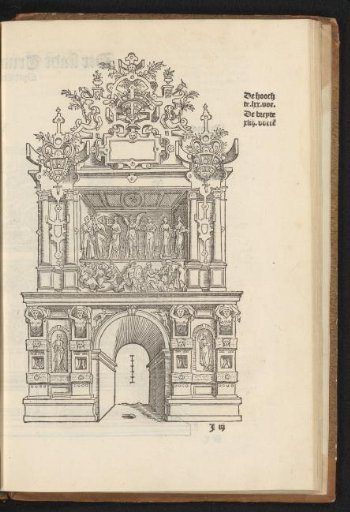 The City's Triumphal Arch at the Minderbroeders Bridge