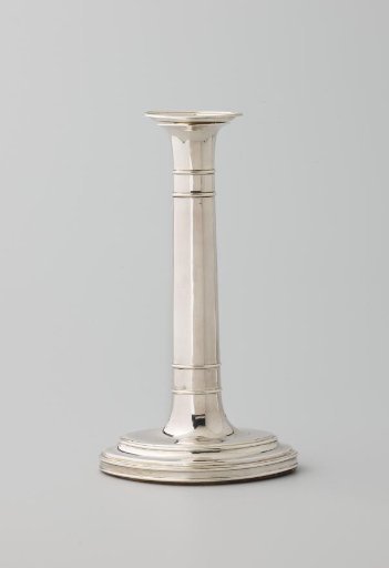 Candelabrum, oval, decorated with rings