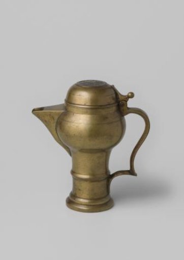 Jug with two coats of arms in enamel on the lid