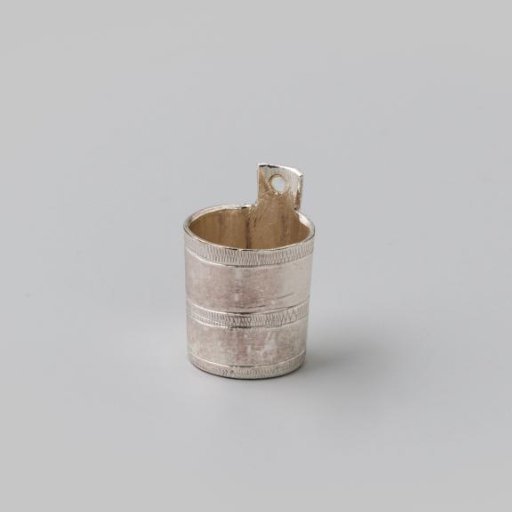 Silver soap dish