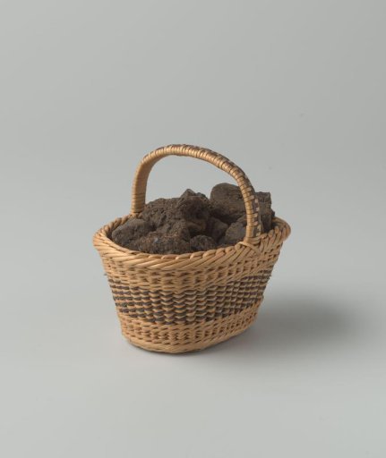 Peat basket with handle, with peat, made of split willow twigs