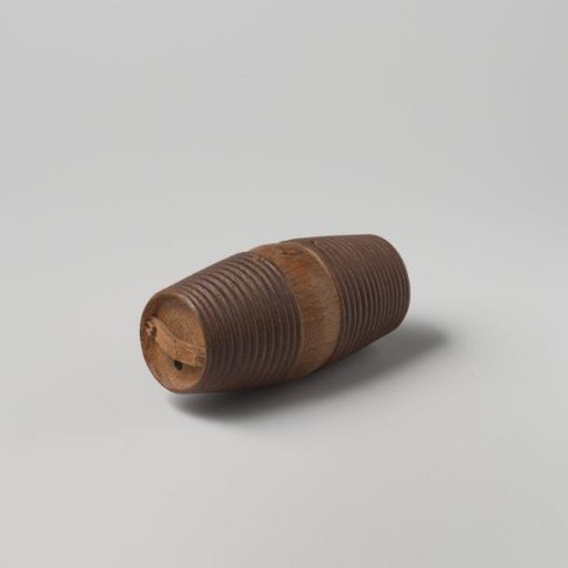 Wine cask of oak