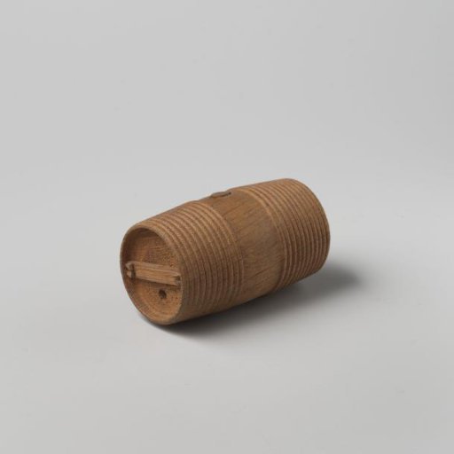 Wine cask of oak