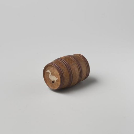 Beer cask of oak, painted with a clover leaf