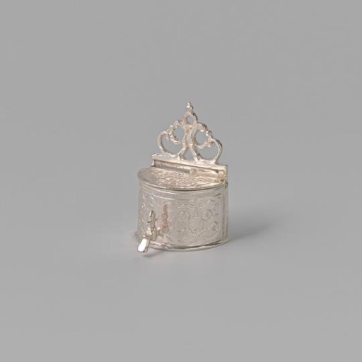 Silver fountain