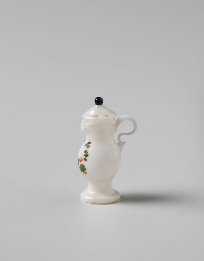 Jug with lid, painted with flower in green and red