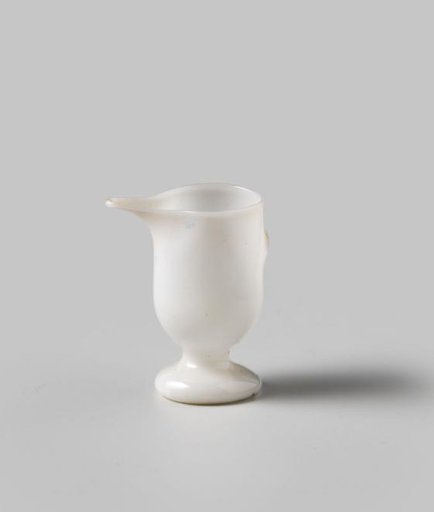 Jug with spout