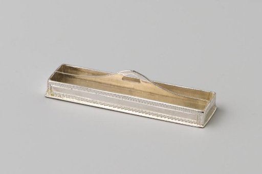 Silver knife basket