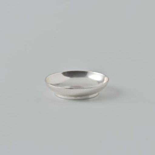 Miniature dish