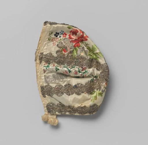 Cap of light blue silk brocade, woven with bouquets in red, green and silver