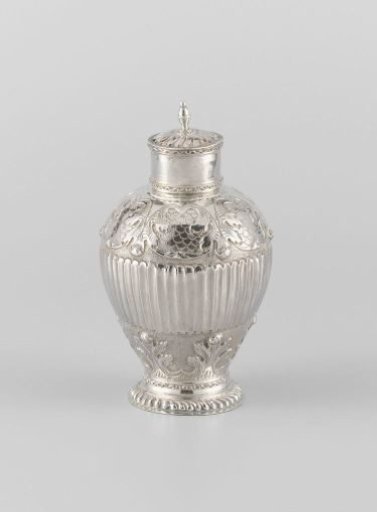 Tea caddy