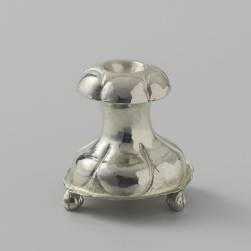 Salt cellar