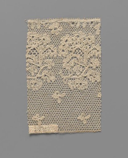 Steel bobbin lace with Parisian ground