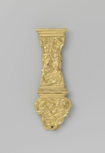 Bracket of a book lock with depictions of the three angels at Abraham and the adoration of the shepherds