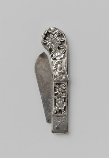 Pocket knife with silver openwork handle