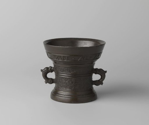 Door knocker with inscription: LOF GODT VAN AL AO 1622