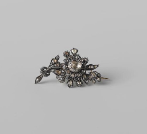 Brooch