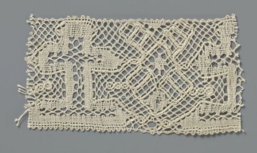 Strip of bobbin lace with cross and diamond or "silver cross"