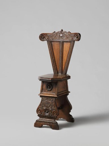 Sgabello with octagonal seat