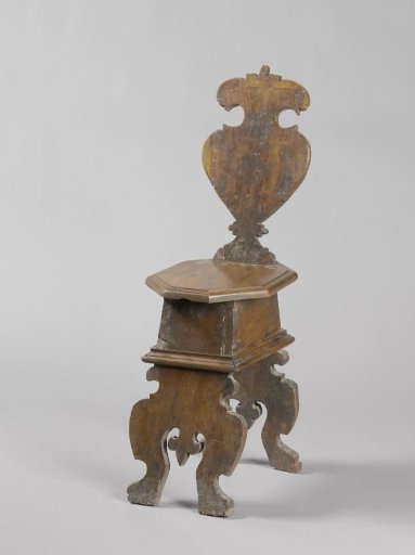 Sgabello, walnut stool