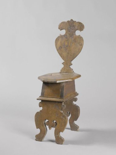 Sgabello, walnut stool