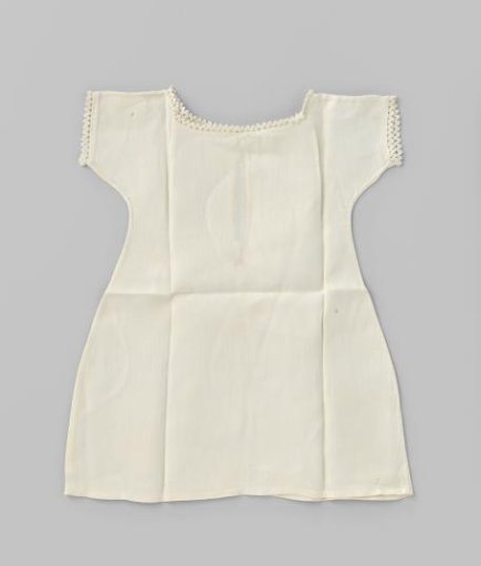 Short-sleeved shirt with zigzag trim for doll