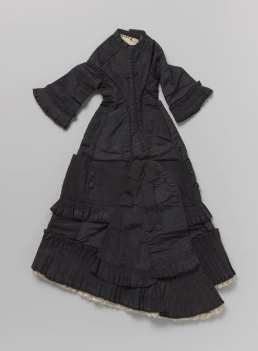 Jacket of black taffeta. Model: robe-princesse