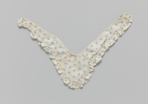 Fichu with gown of white silk with blue flowers