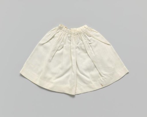Petticoat of white cotton